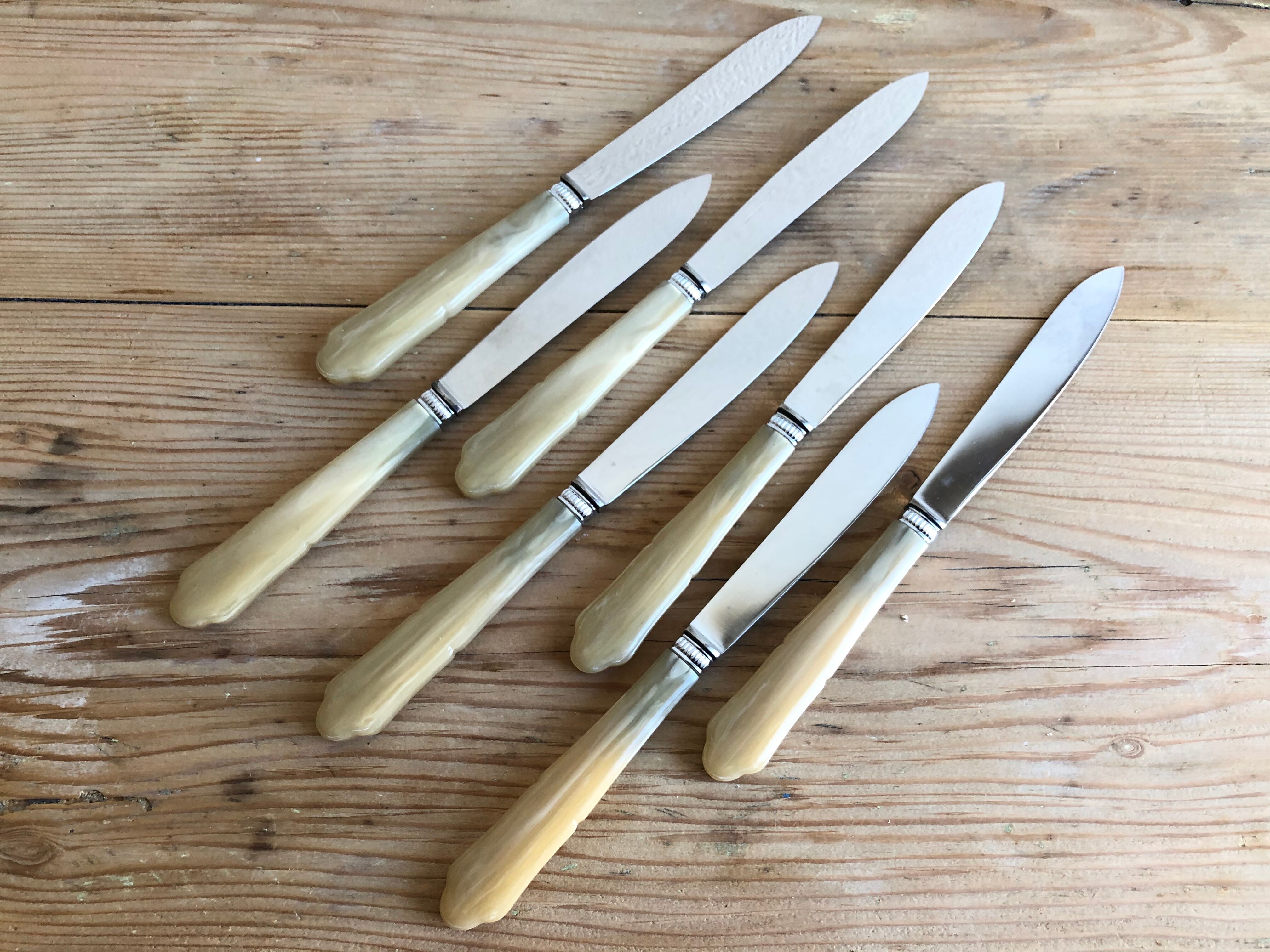 Bakelite knives