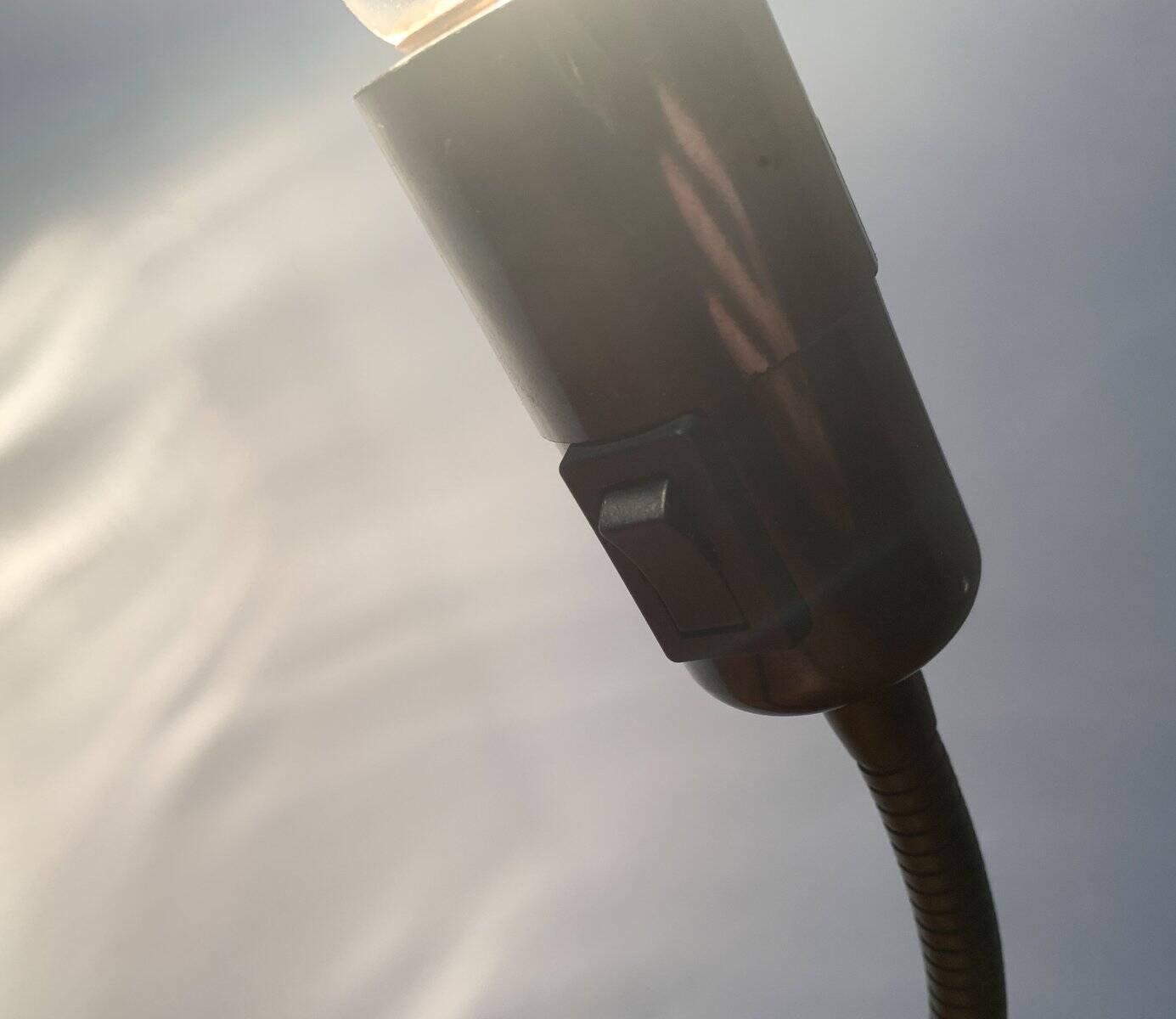 Lightworm minimalist table lamp by Walter Schnepel for Tecnolumen.