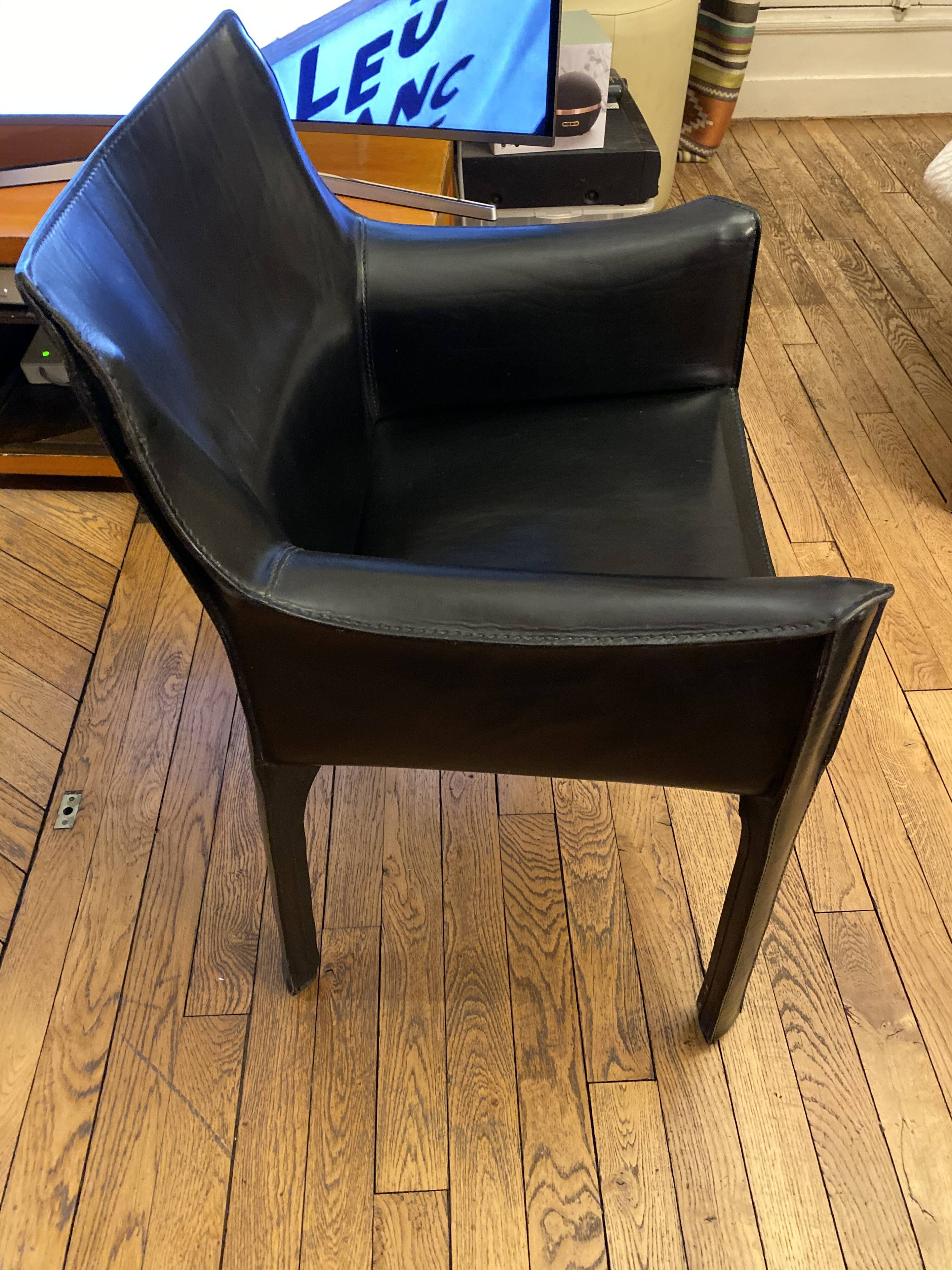 Cassina 413 Cab armchair