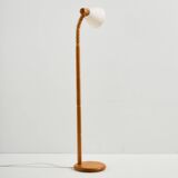 Pine floor lamp for Solbackens Svarveri