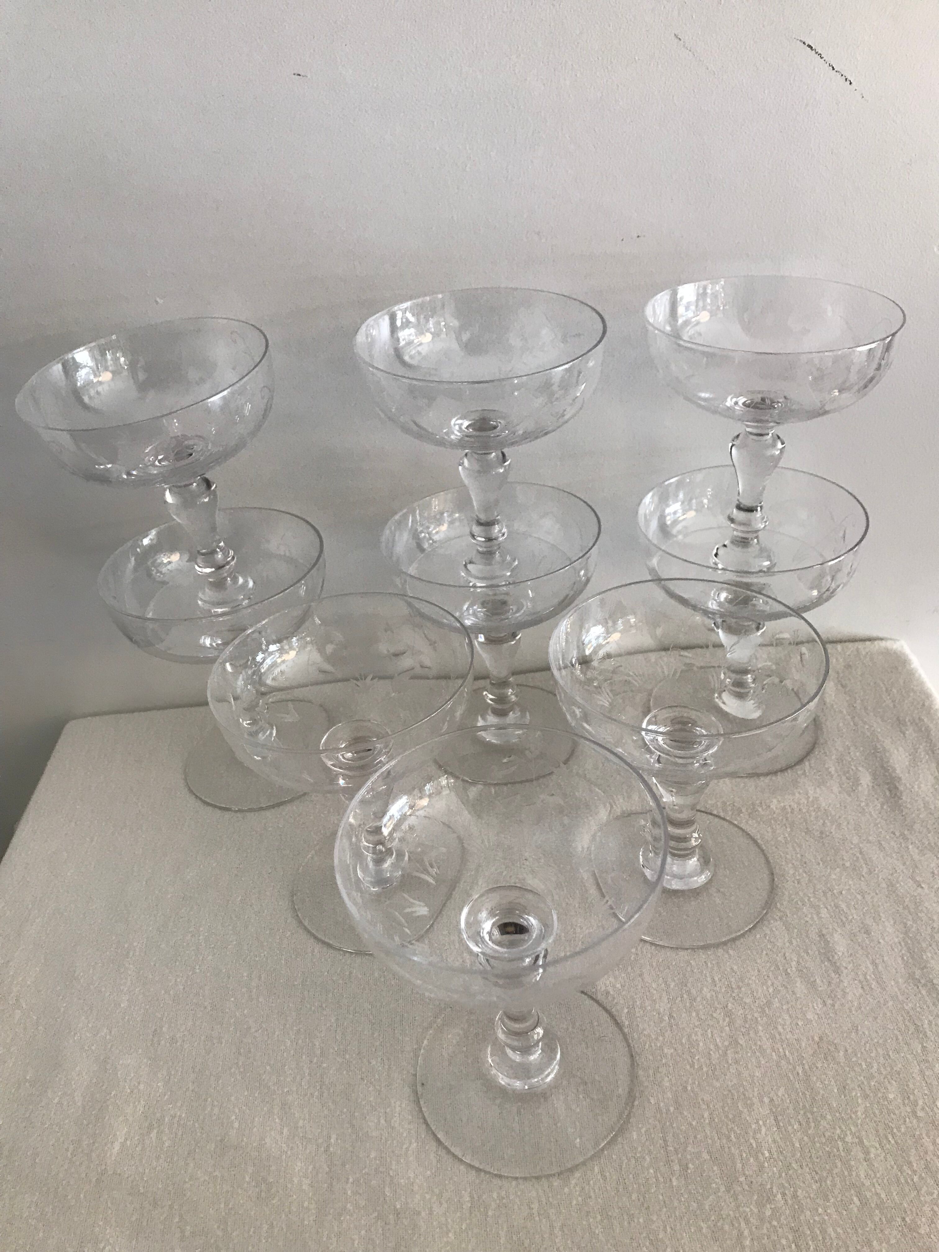 Lot of 9 champagne glasses in cut crystal engraved 1930