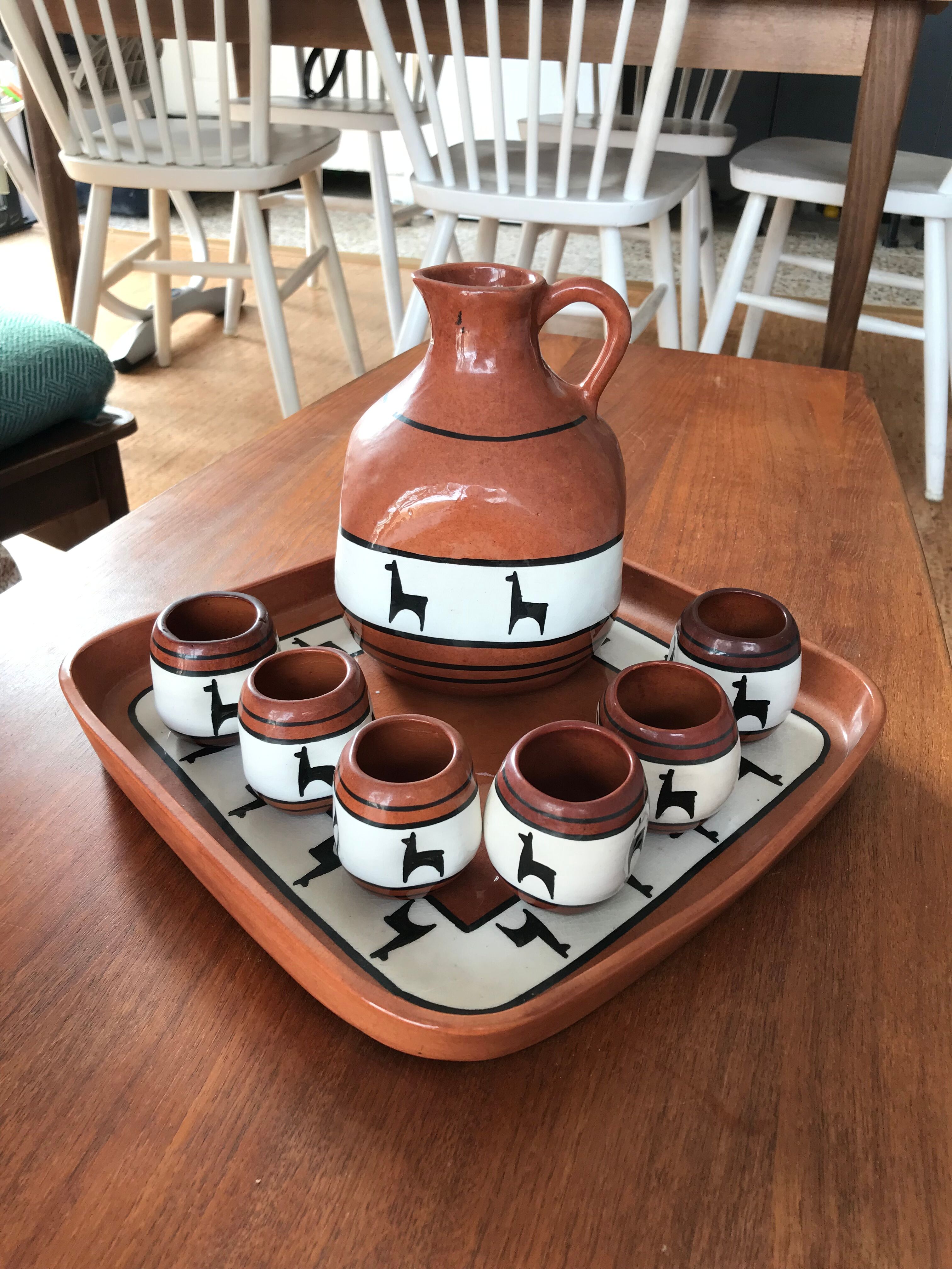 Vintage Peruvian service