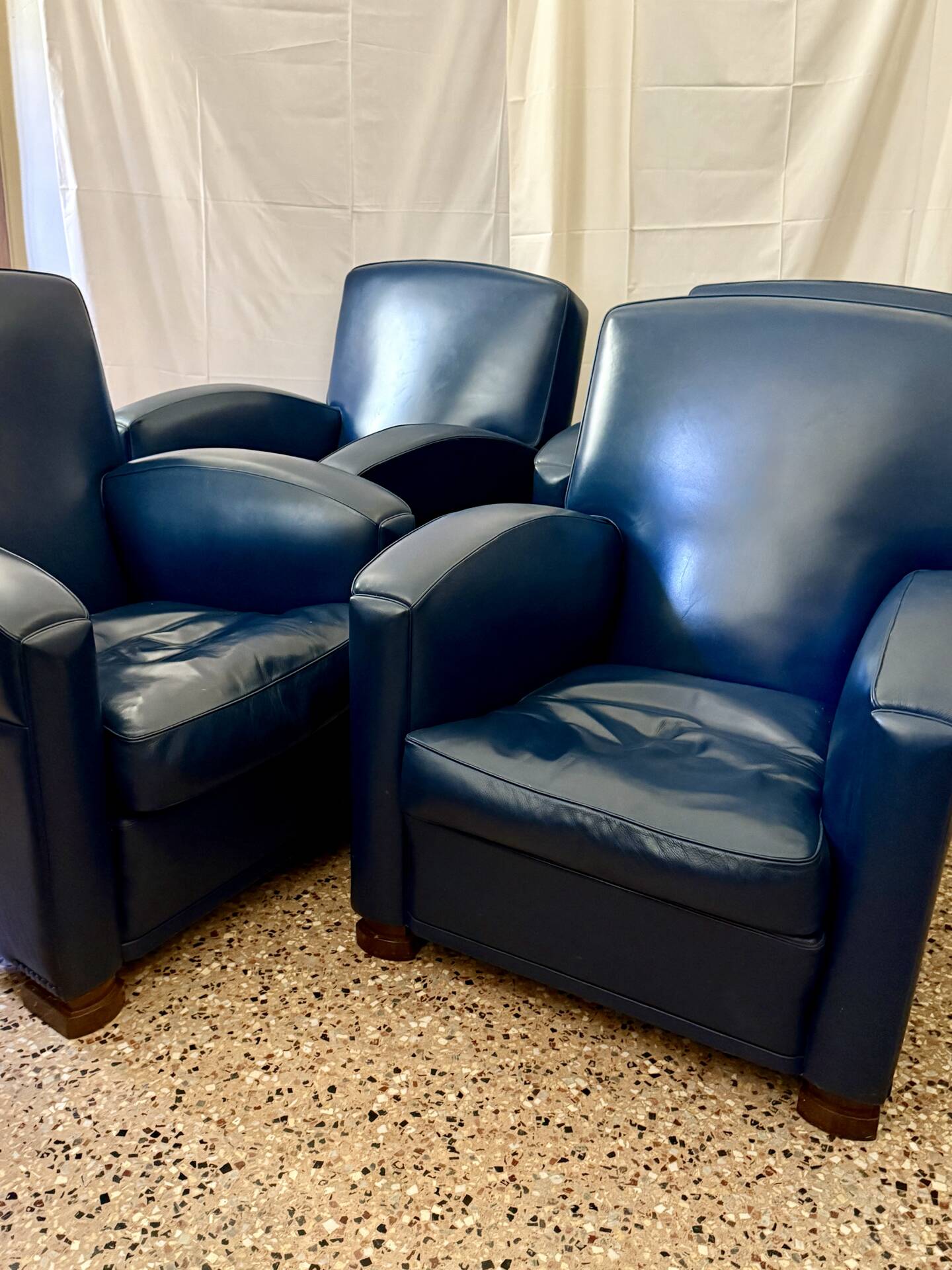Tabarin Armchair in Leather by Poltrona Frau