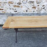 Bistro table in solid elm