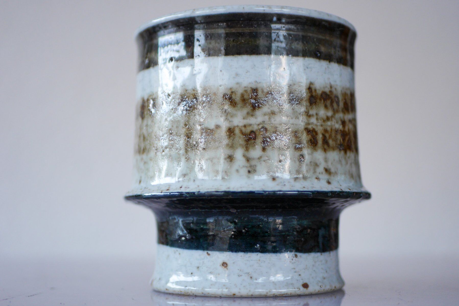 Vase en céramique moderniste du milieu du siècle par Inger Persson pour Rörstrand, Suède, années 1970.