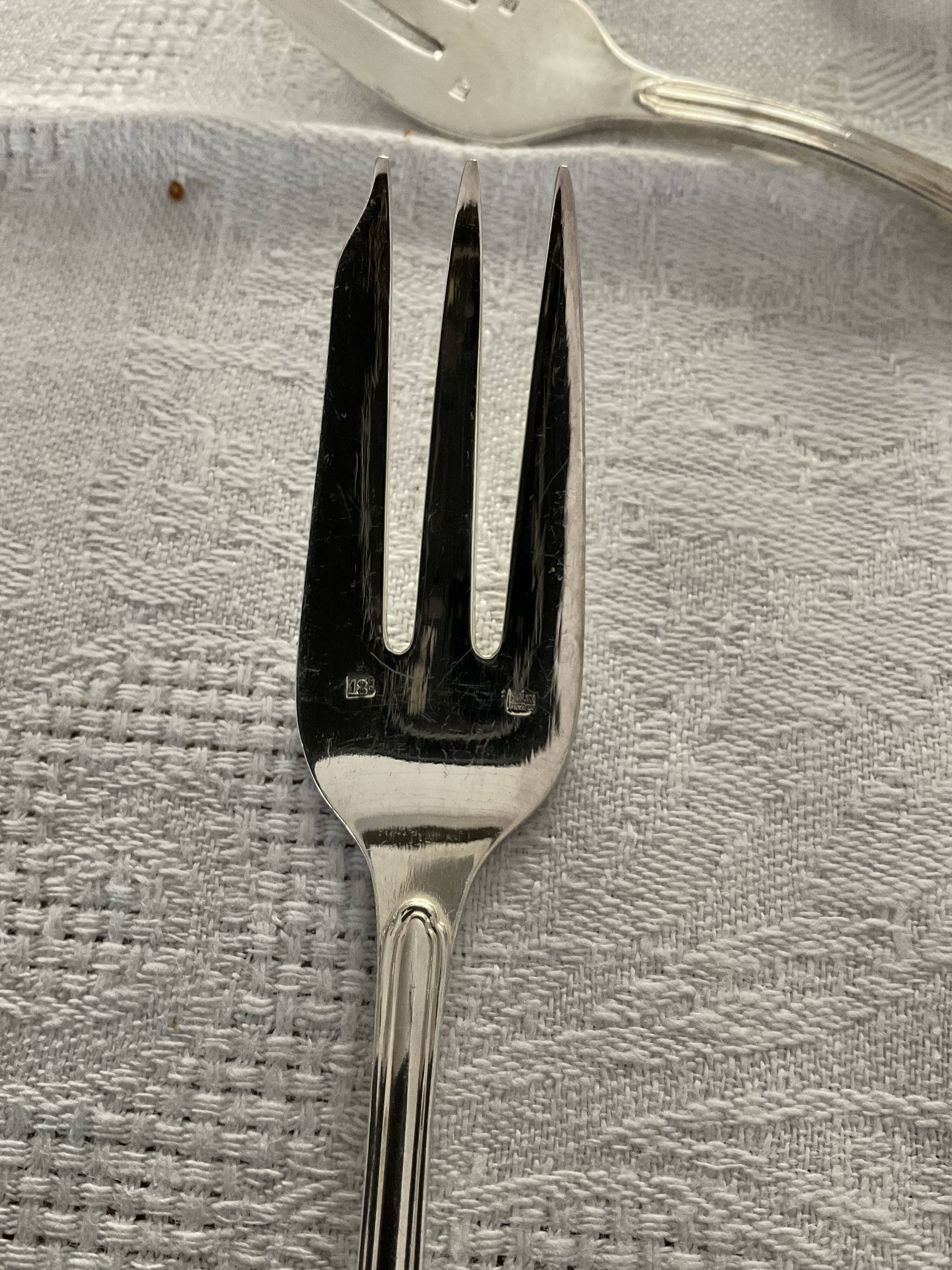 Box of 12 dessert forks. Felix Brothers