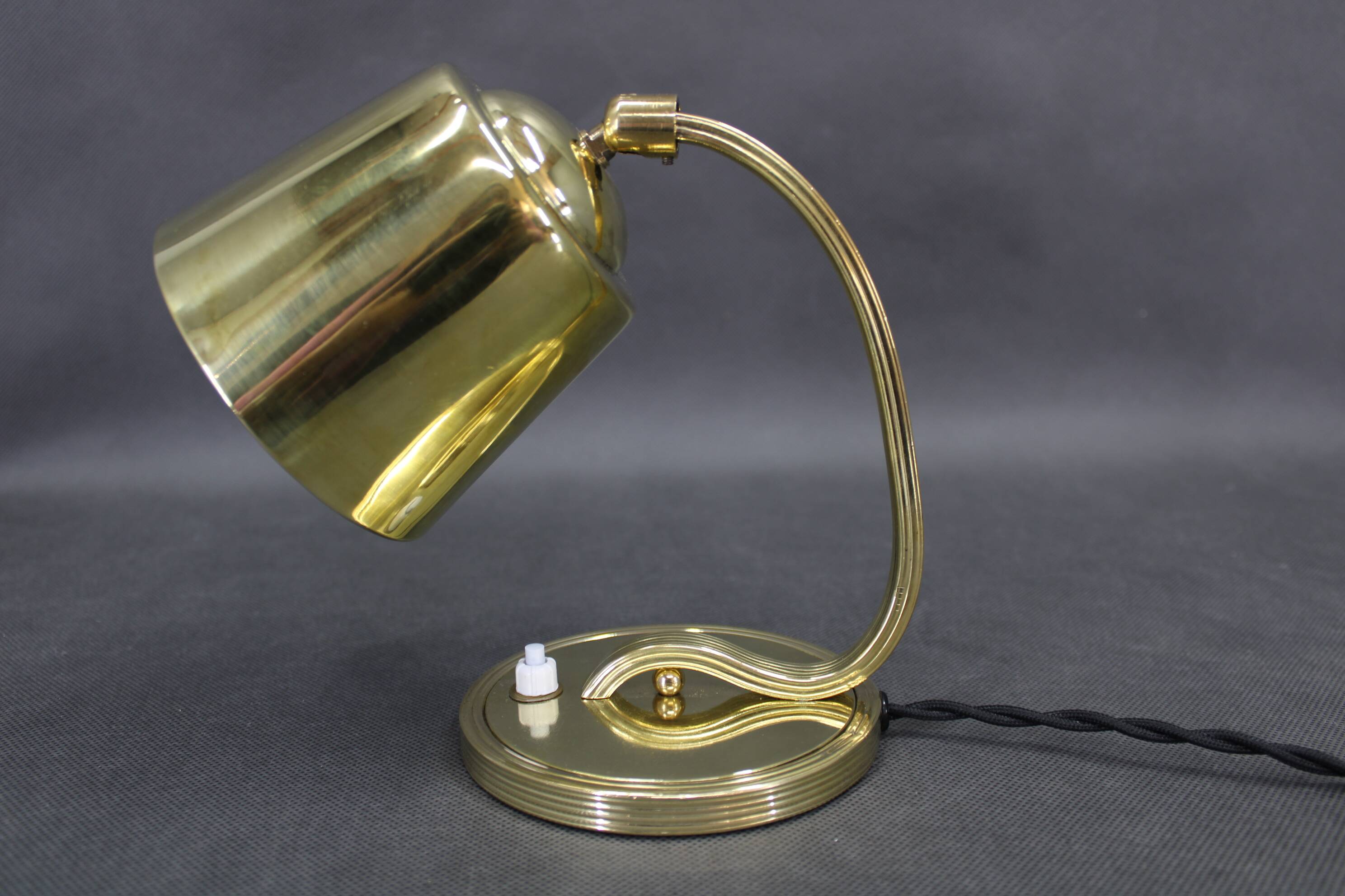 Paire de lampes de table ou murales en laiton ajustables, Tchécoslovaquie, années 1930