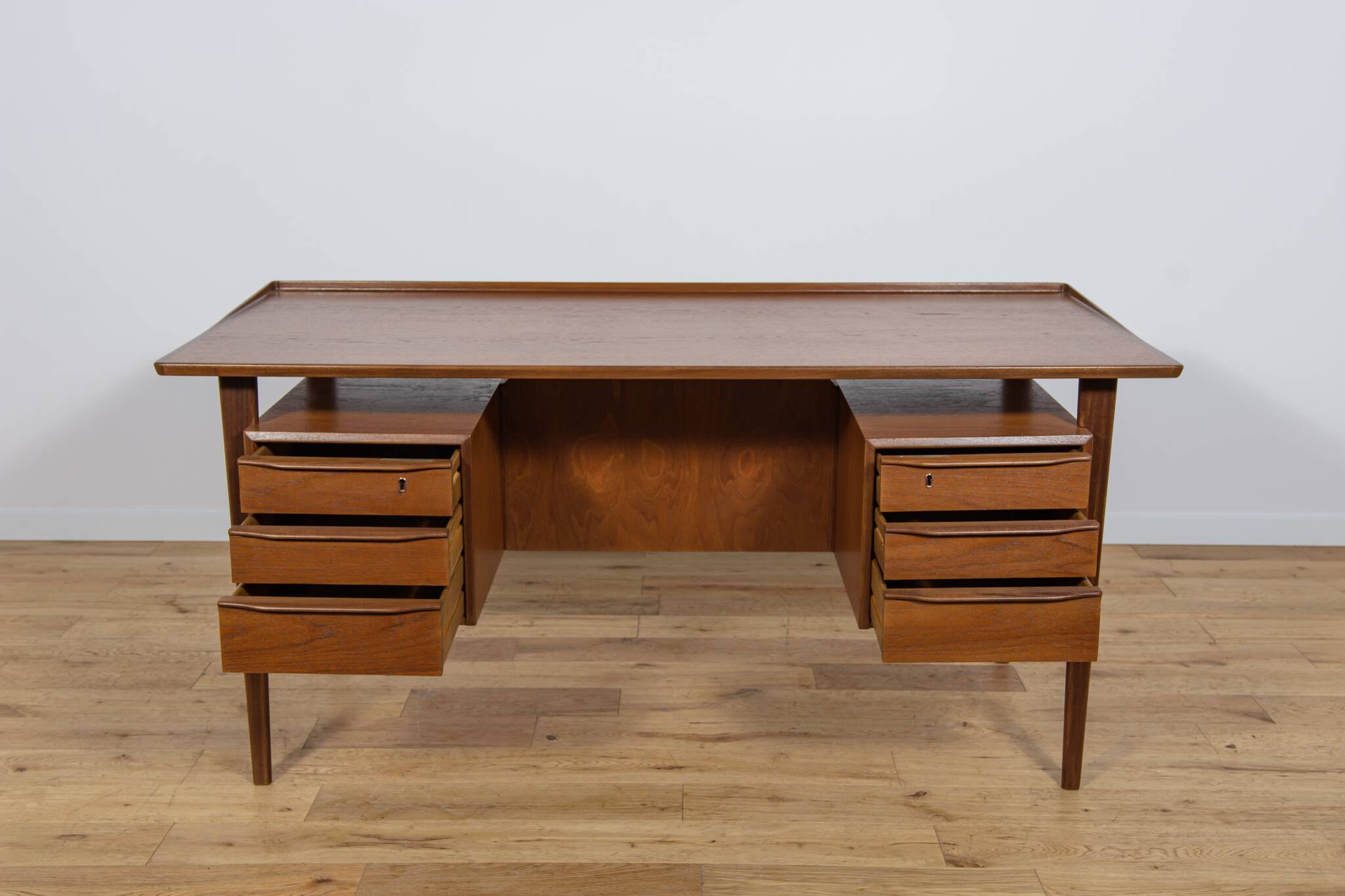 Mid-Century Freestanding Teak Desk by Peter Løvig Nielsen, 1960s