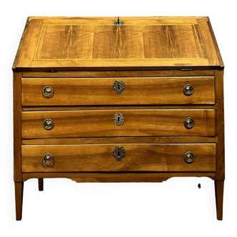 Louis XVI period scriban chest of drawers in blond walnut circa 1780