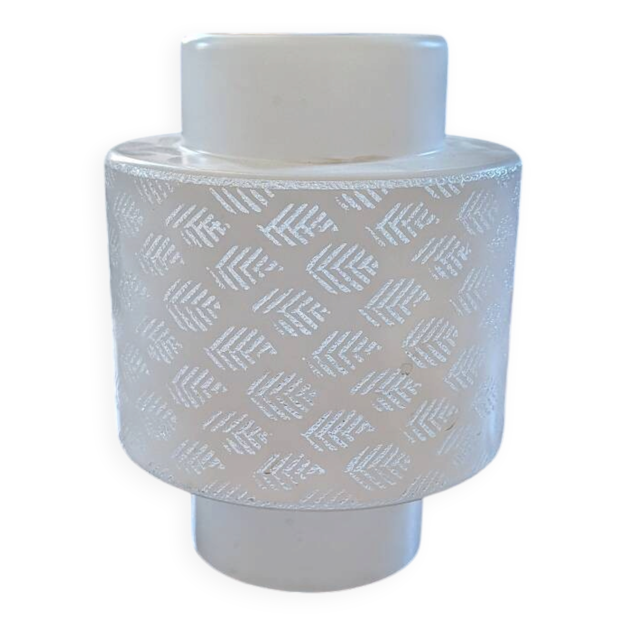 Cylindrical opaline lampshade with geometric design
