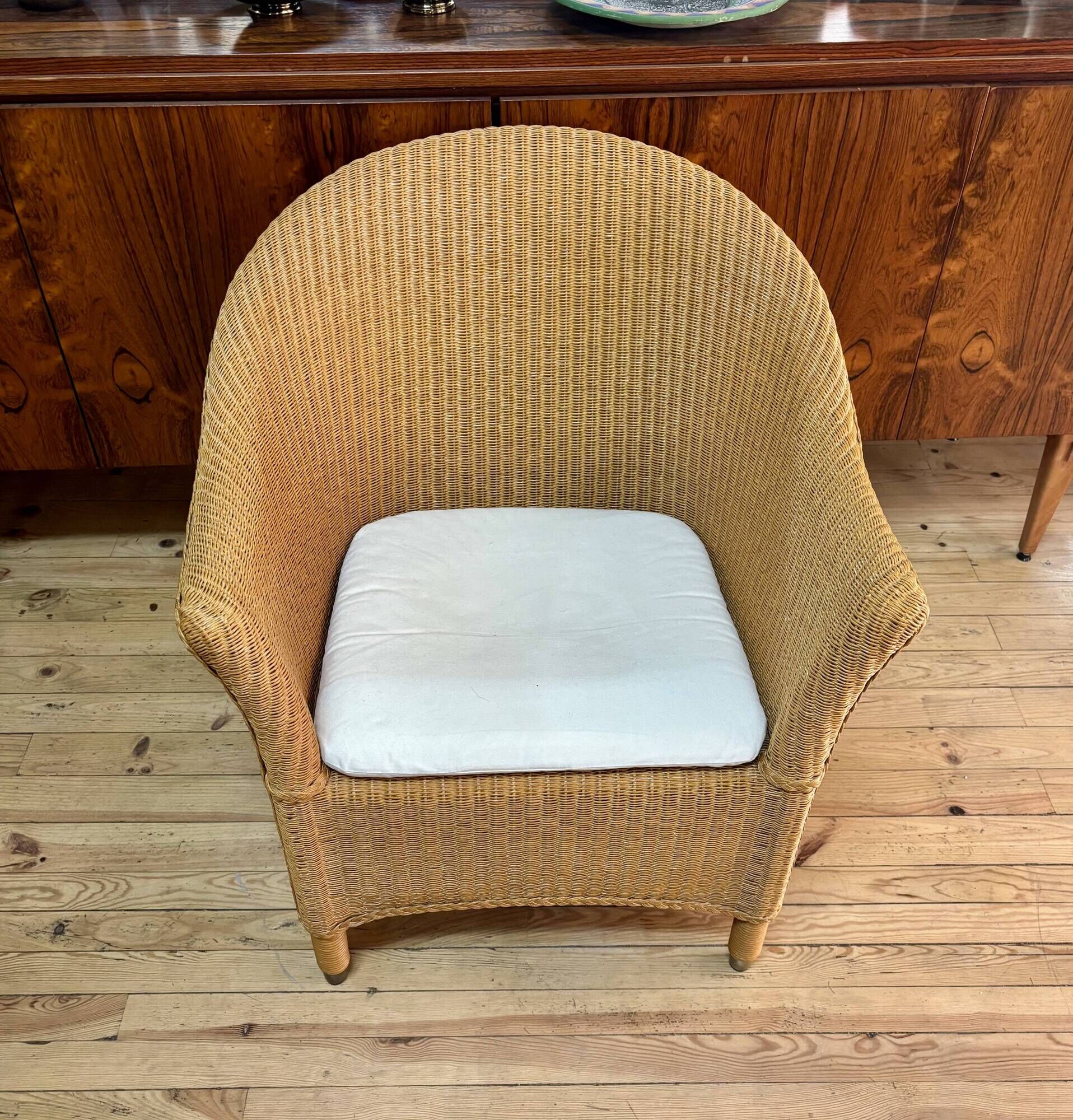 Fauteuil rotin Lloyd Loom 1980