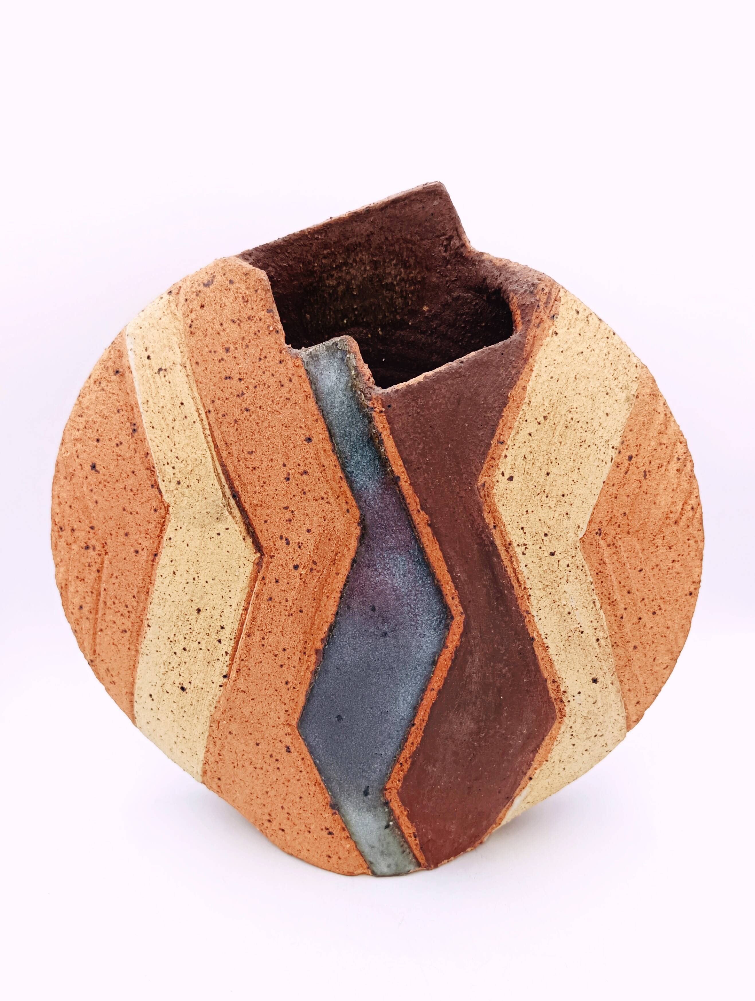 Geometric decorative vase