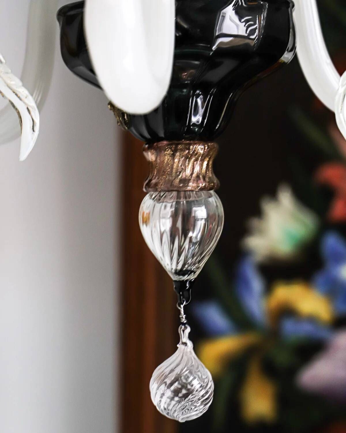 Small Venetian chandelier made of hand-blown Murano glass, lilac and pearlescent.