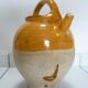 Poterie ancienne, cruche à eau