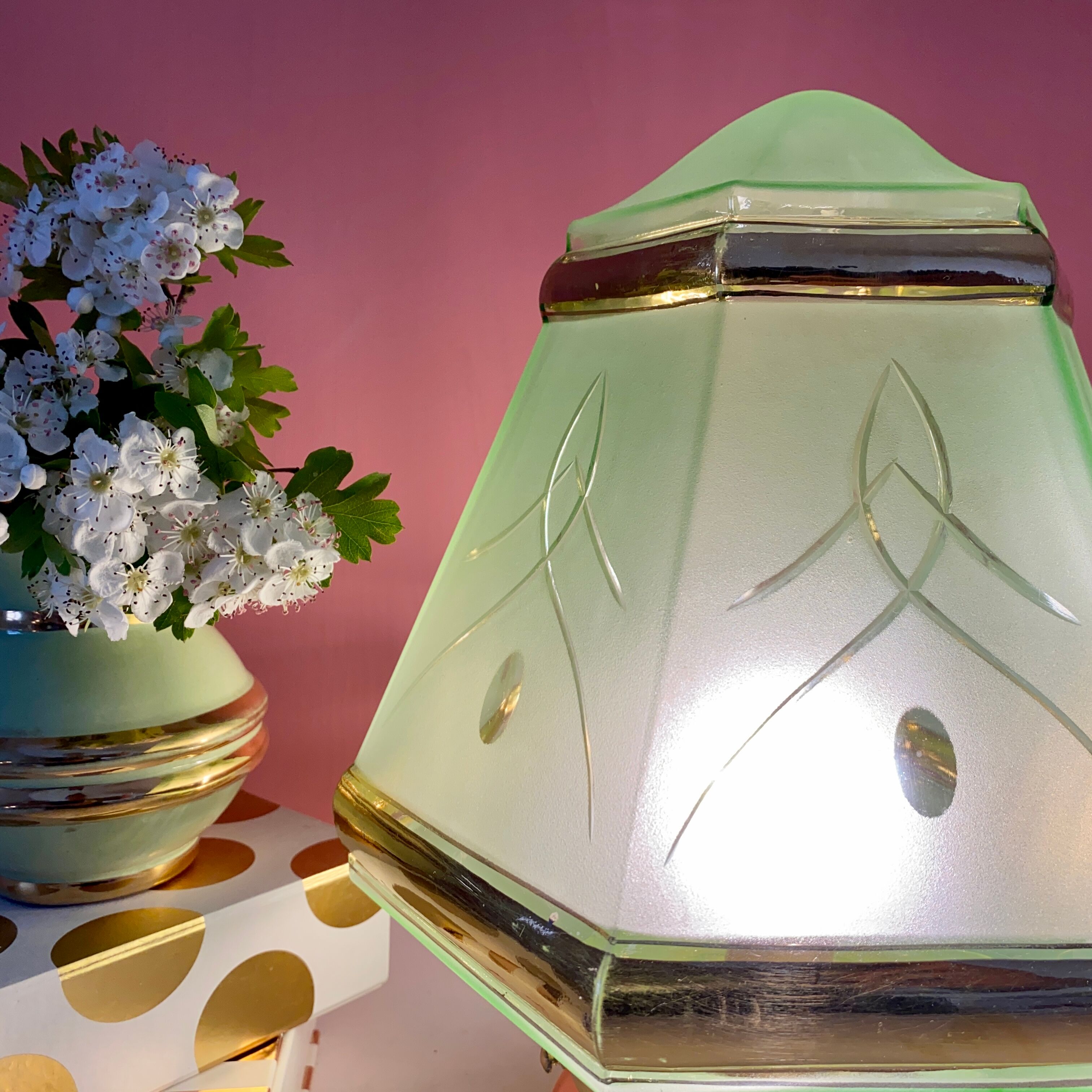 Table lamp globe vintage art deco glass