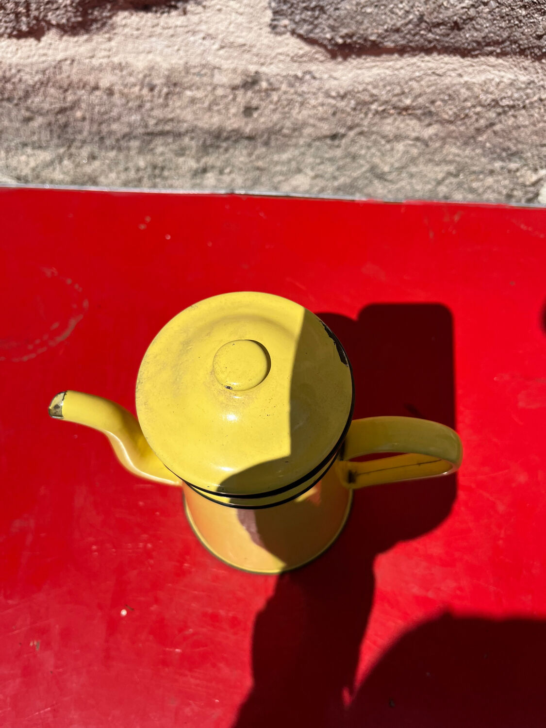 Enamelled coffee maker