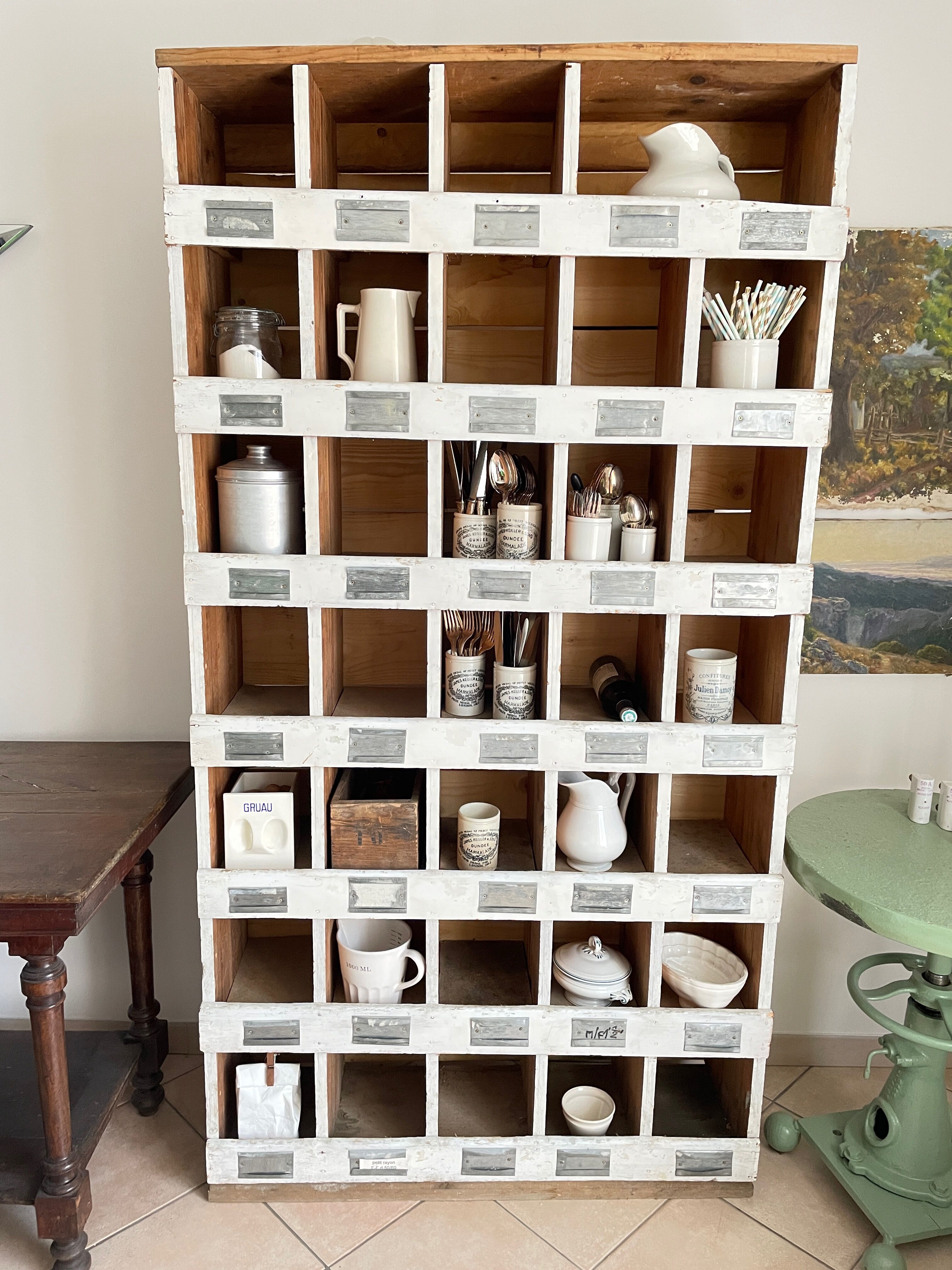 Workshop furniture with lockers