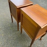 2 Louis XV bedside tables in cherry wood from 1950.