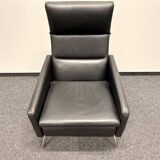 Fauteuil design en cuir noir par BoConcept