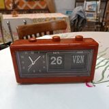 Vintage flip flap alarm clock