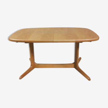 Table ovale en chêne du milieu du siècle de Skovby années 1970