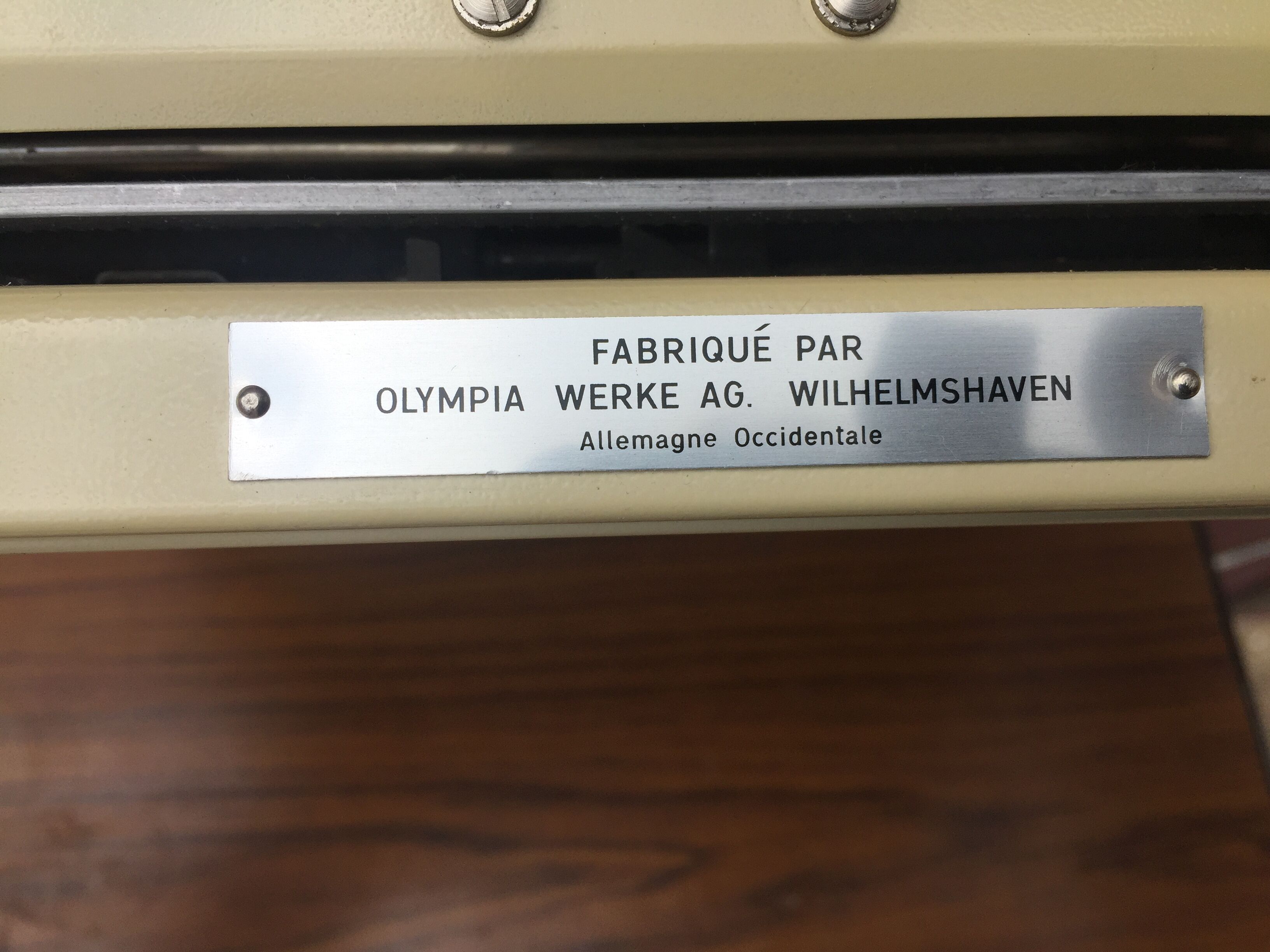 Typewriter olympia splendid 66