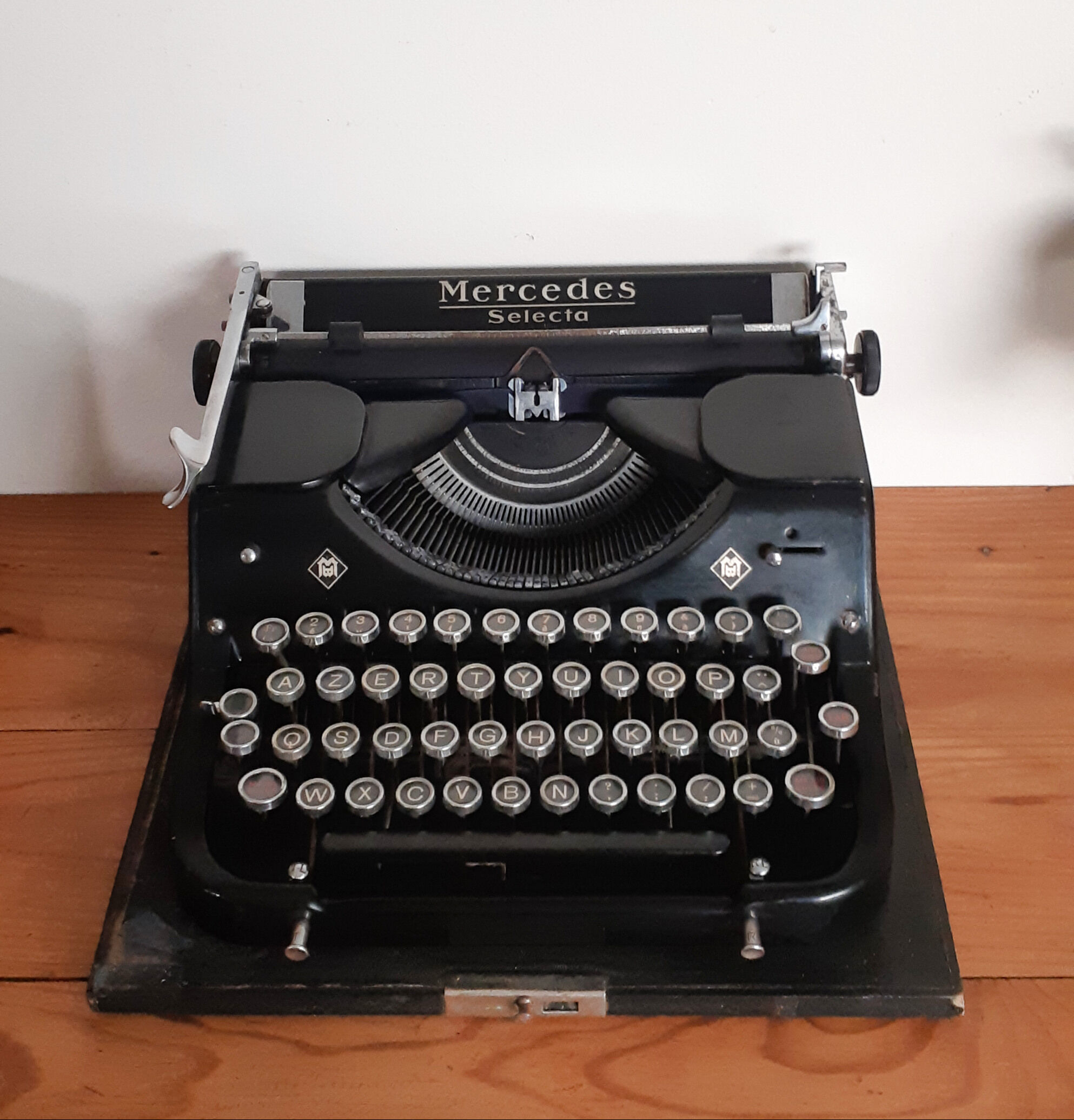 Functional typewriter , Mercedes Selecta