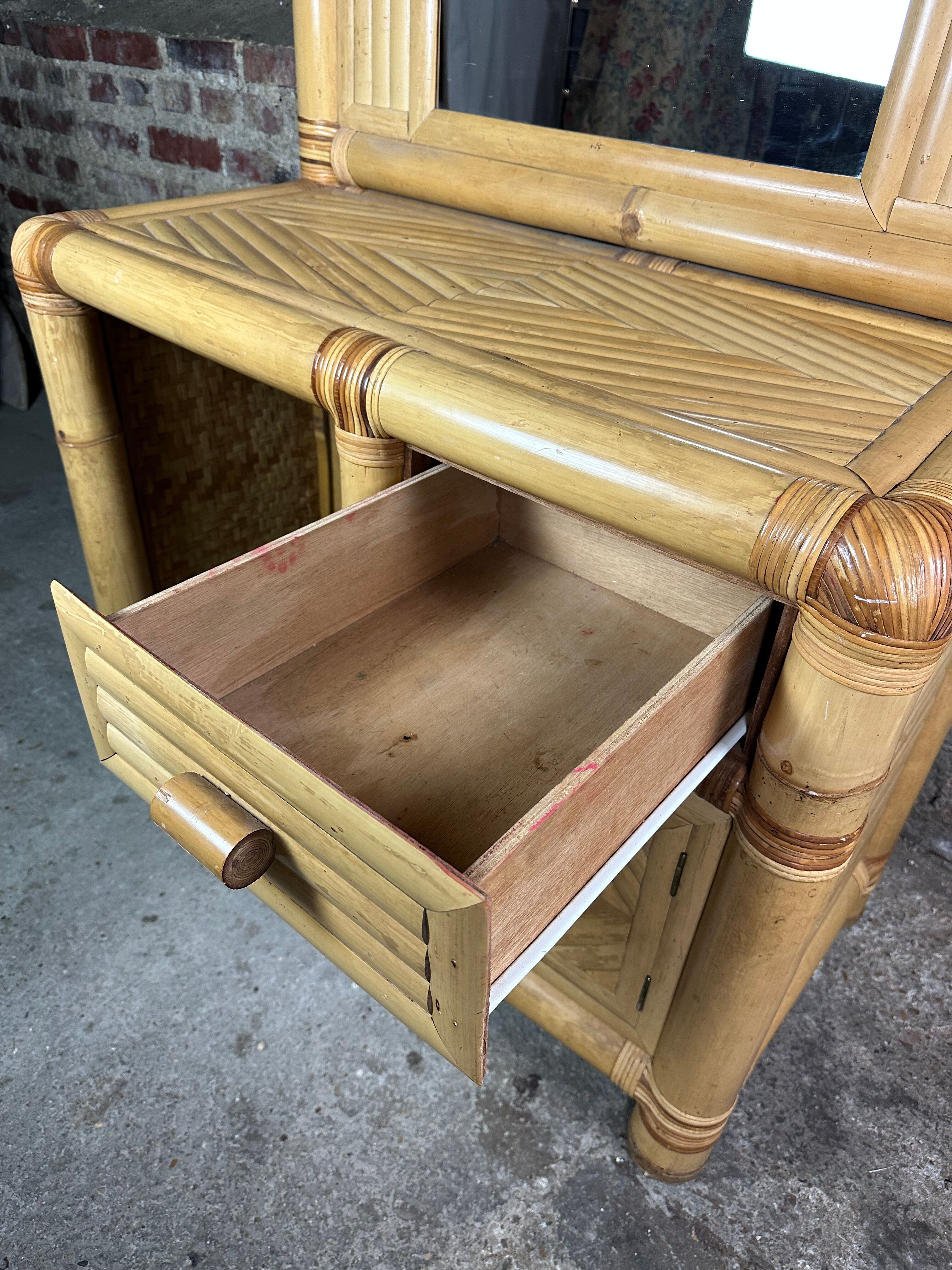 Coiffeuse en bambou vintage 1970