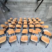 Stackable school chair 32