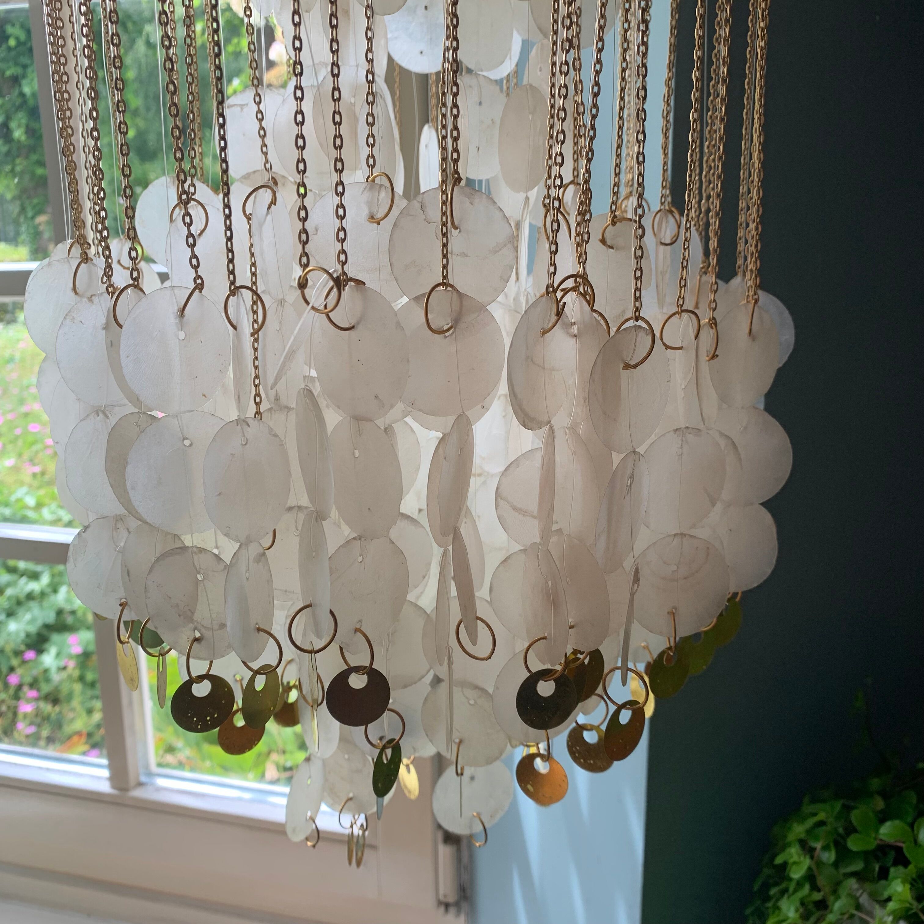 Suspension en pastille de nacre