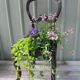 Chaise ancienne décoration florale balcon jardin