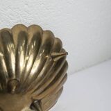 Shell cup in enameled brass