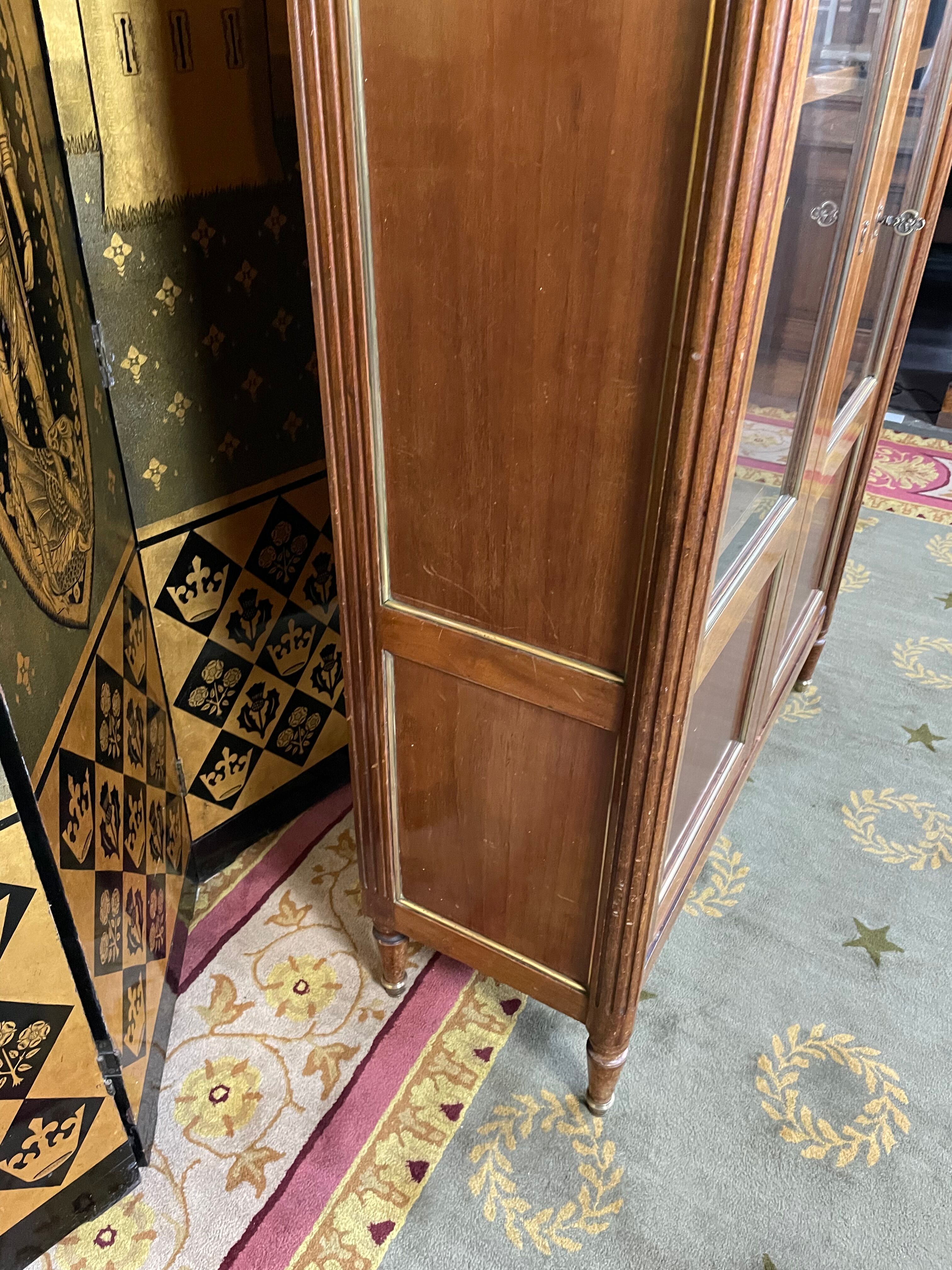 Showcase - Louis XVI style library