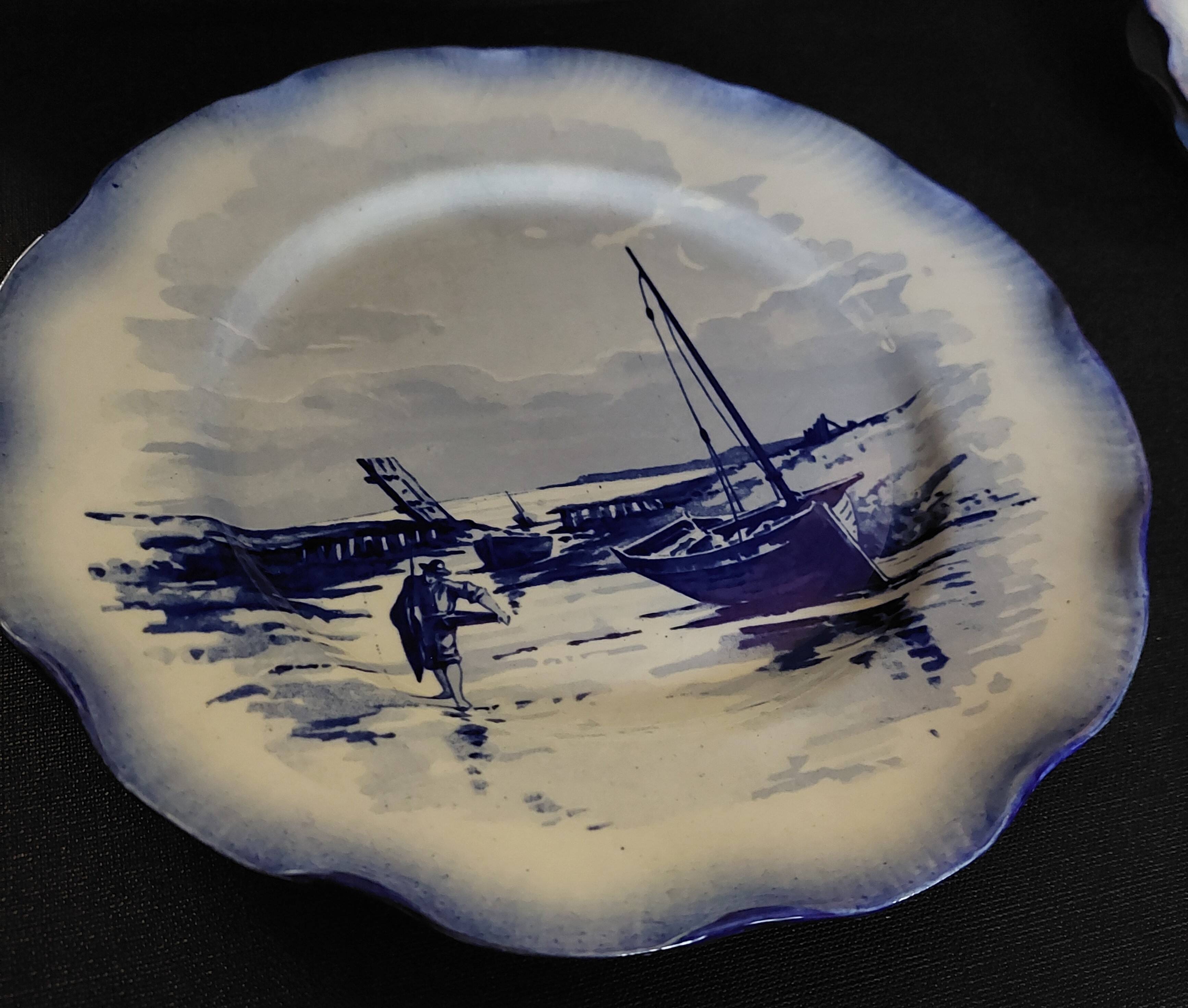 Sarreguemines earthenware plate with Marine decor late 19th century early 20th century