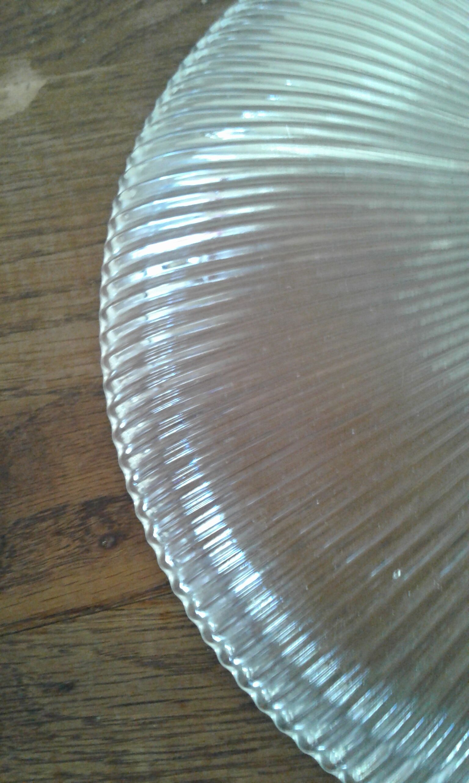 Abat- jour ancien en verre strié