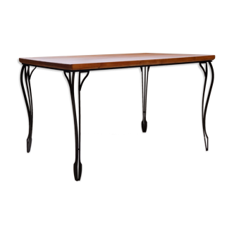 Table style art nouveau