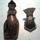 Ensemble de deux pince main à courrier Art Nouveau.