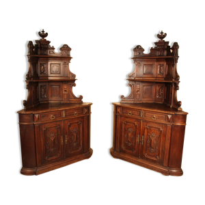 Paire d'encoignures de