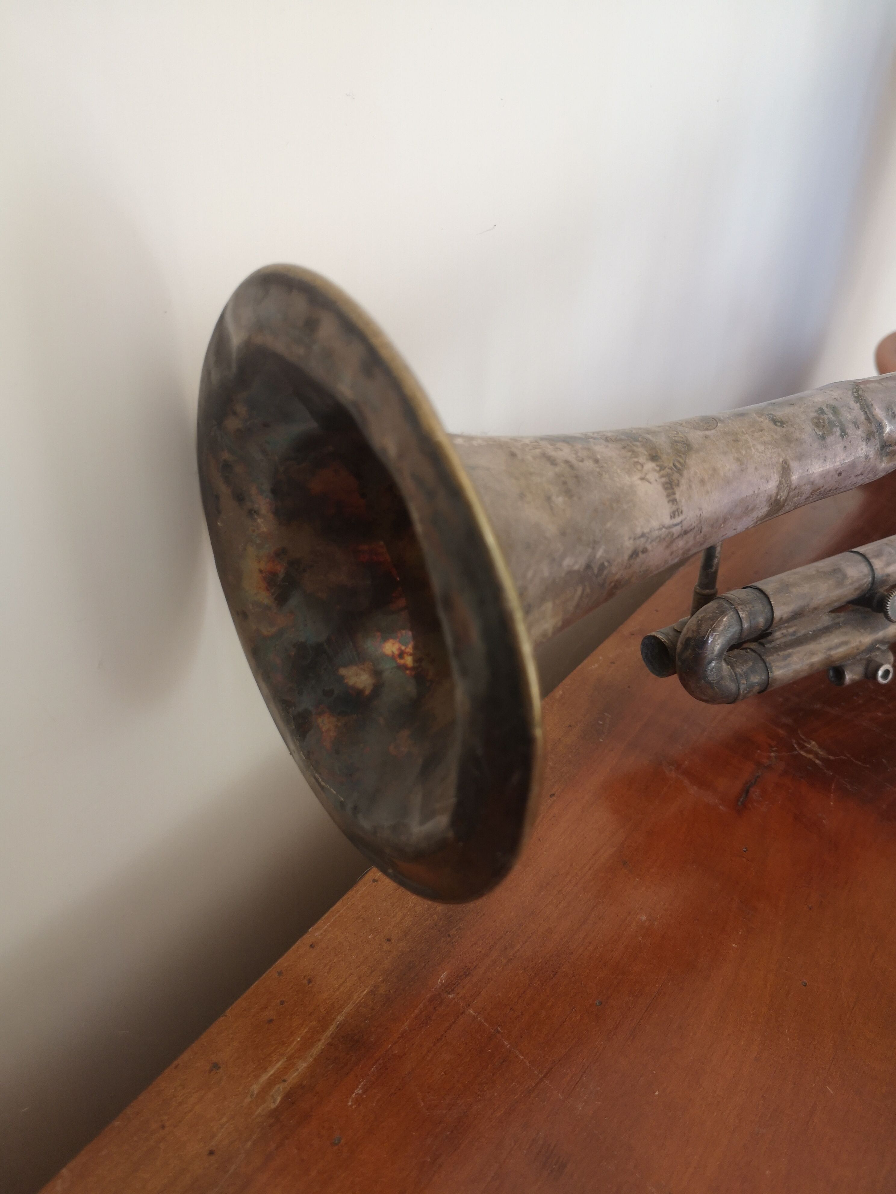 Ancient trumpet Antoine Courtois Paris