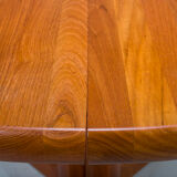 Table à manger ronde en teck du milieu du siècle de Gudme Møbelfabrik