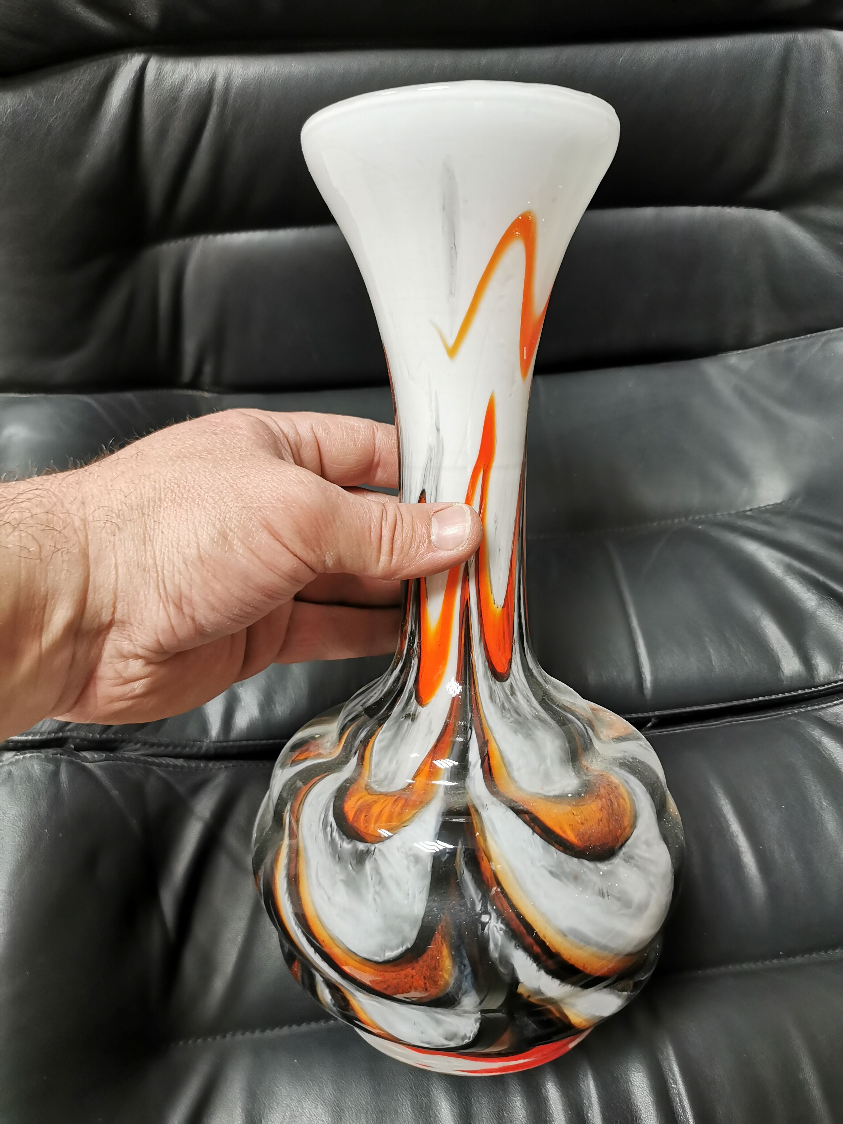Vintage vase in polychrome blown glass