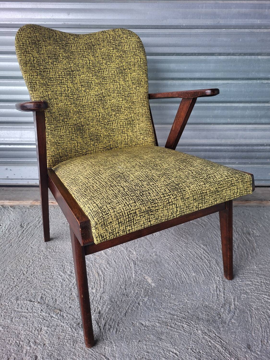 Vintage armchair circa 1950, model 634 style, by Achille Decommère