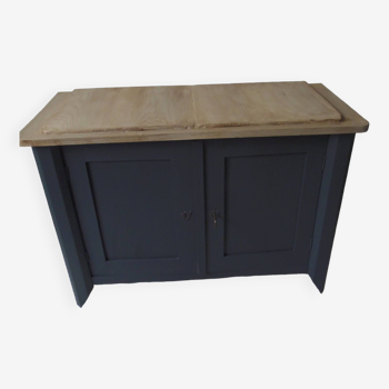 Small low Parisian sideboard, 2 doors, 1 shelf, re-enchanted in slate gray, medium oak waxed top