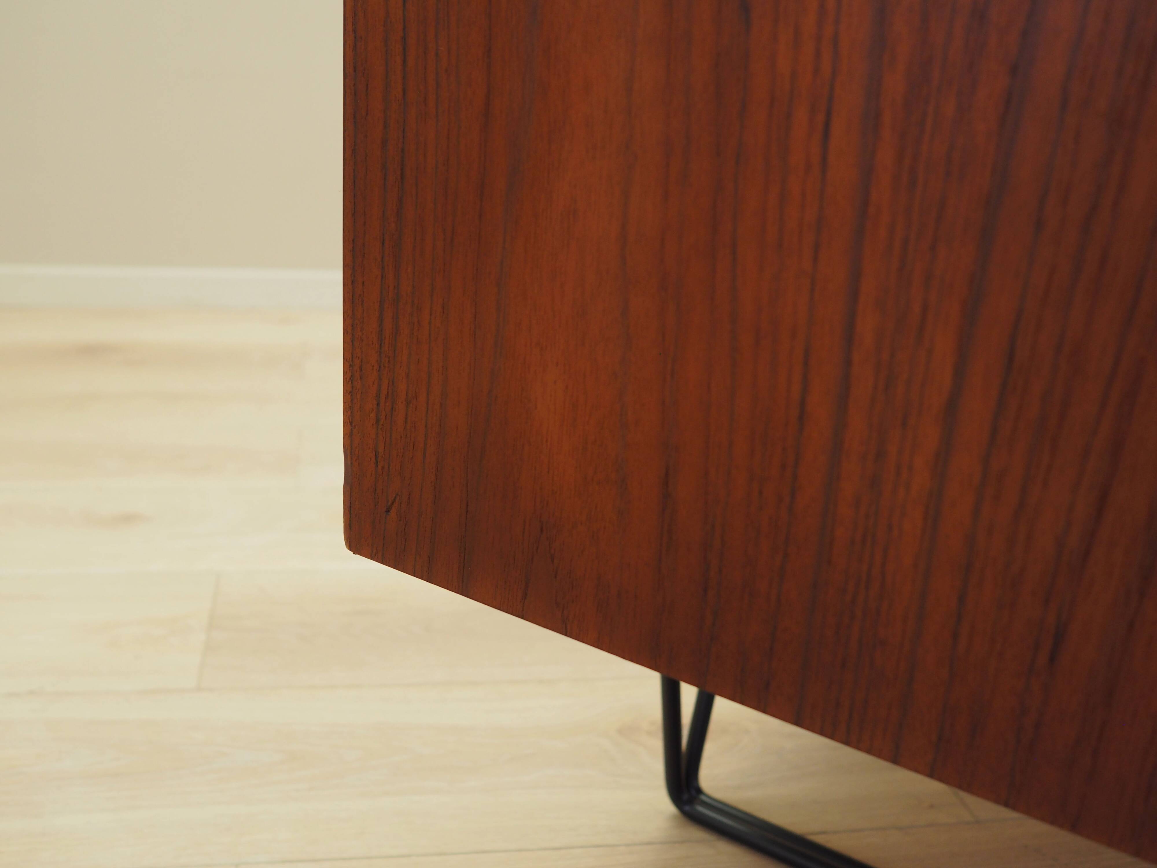 Buffet en teck, design danois, années 1970, production : Danemark