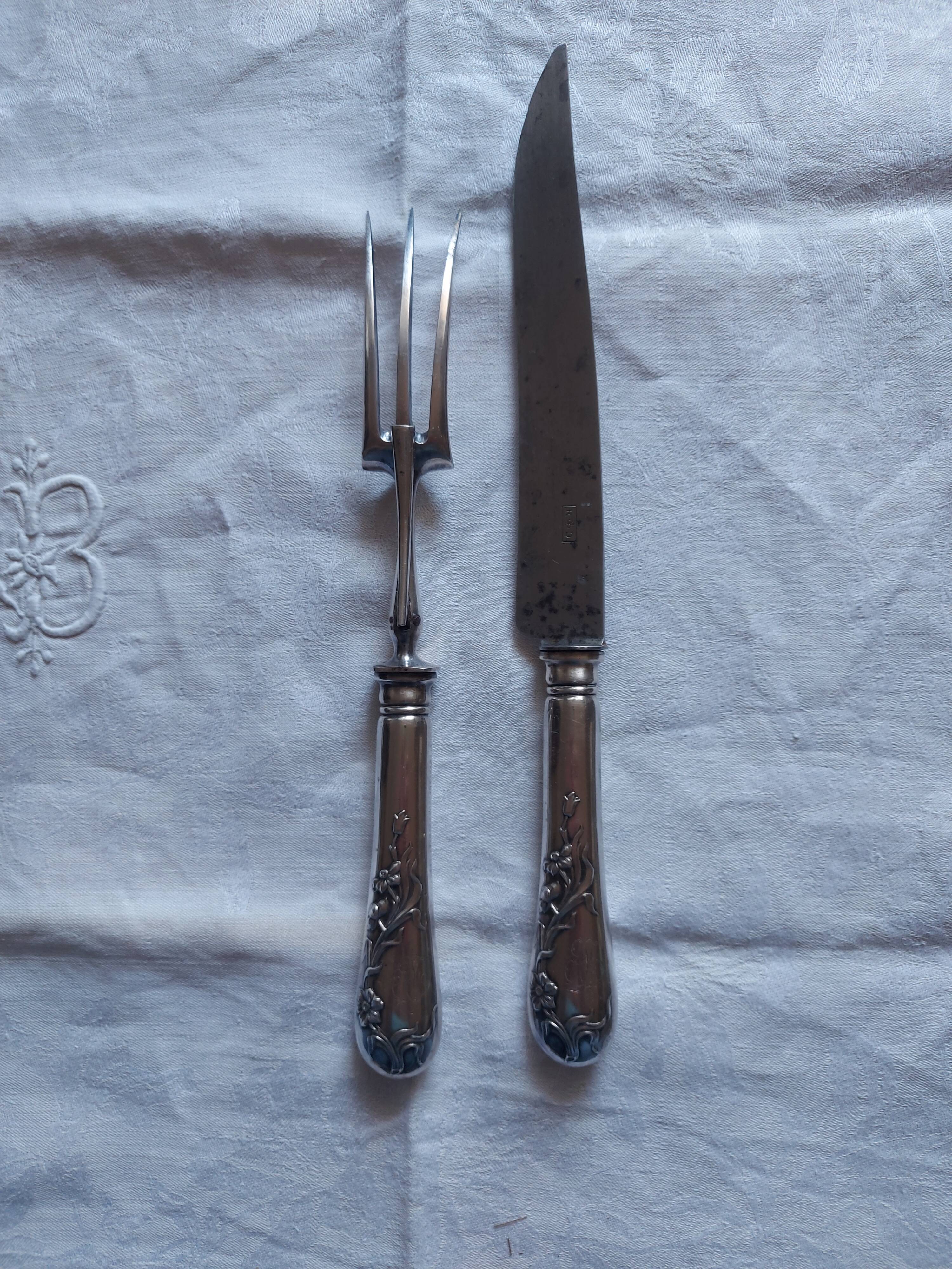 Monogrammed leg service, Ravinet d'Enfer