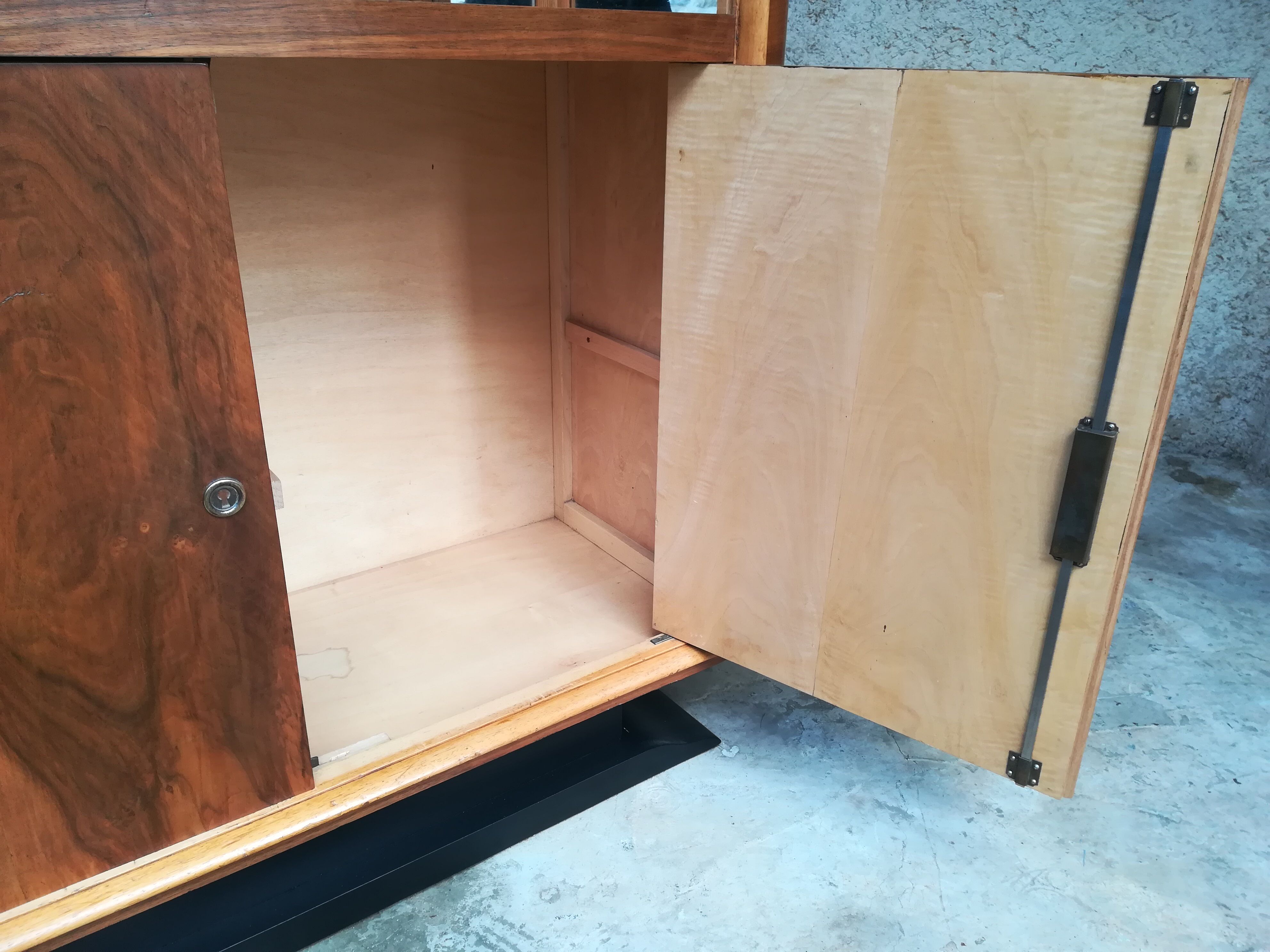 Showcase of coin art deco 1930