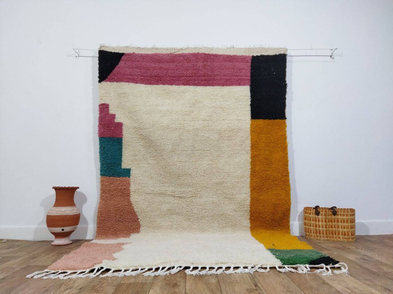 Handmade Moroccan Berber Rug 270 X 177 CM