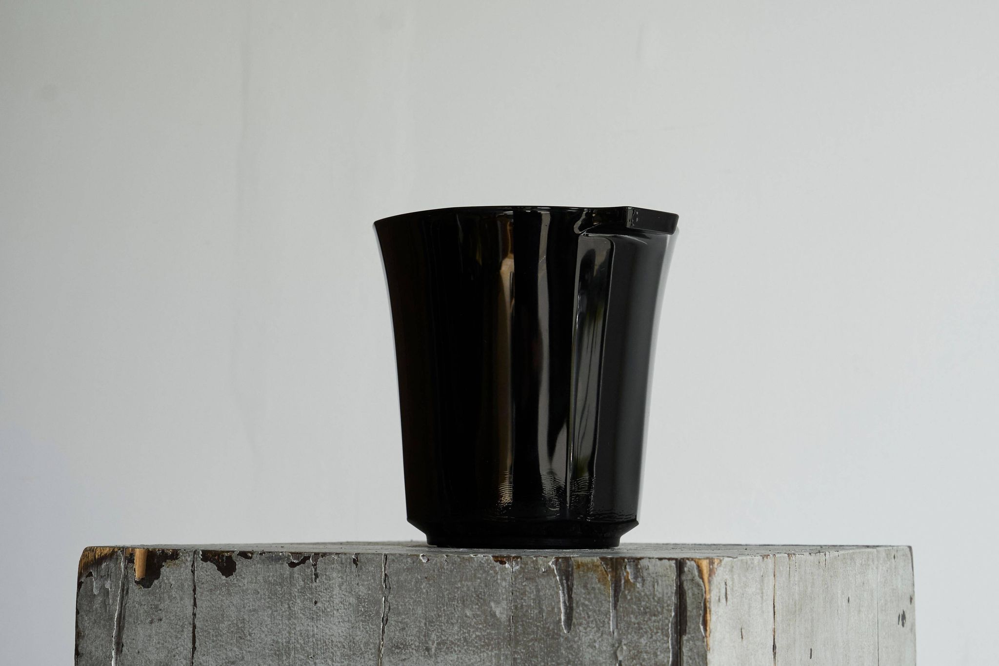 Seau à vin Art déco en verre pressé, années 1940