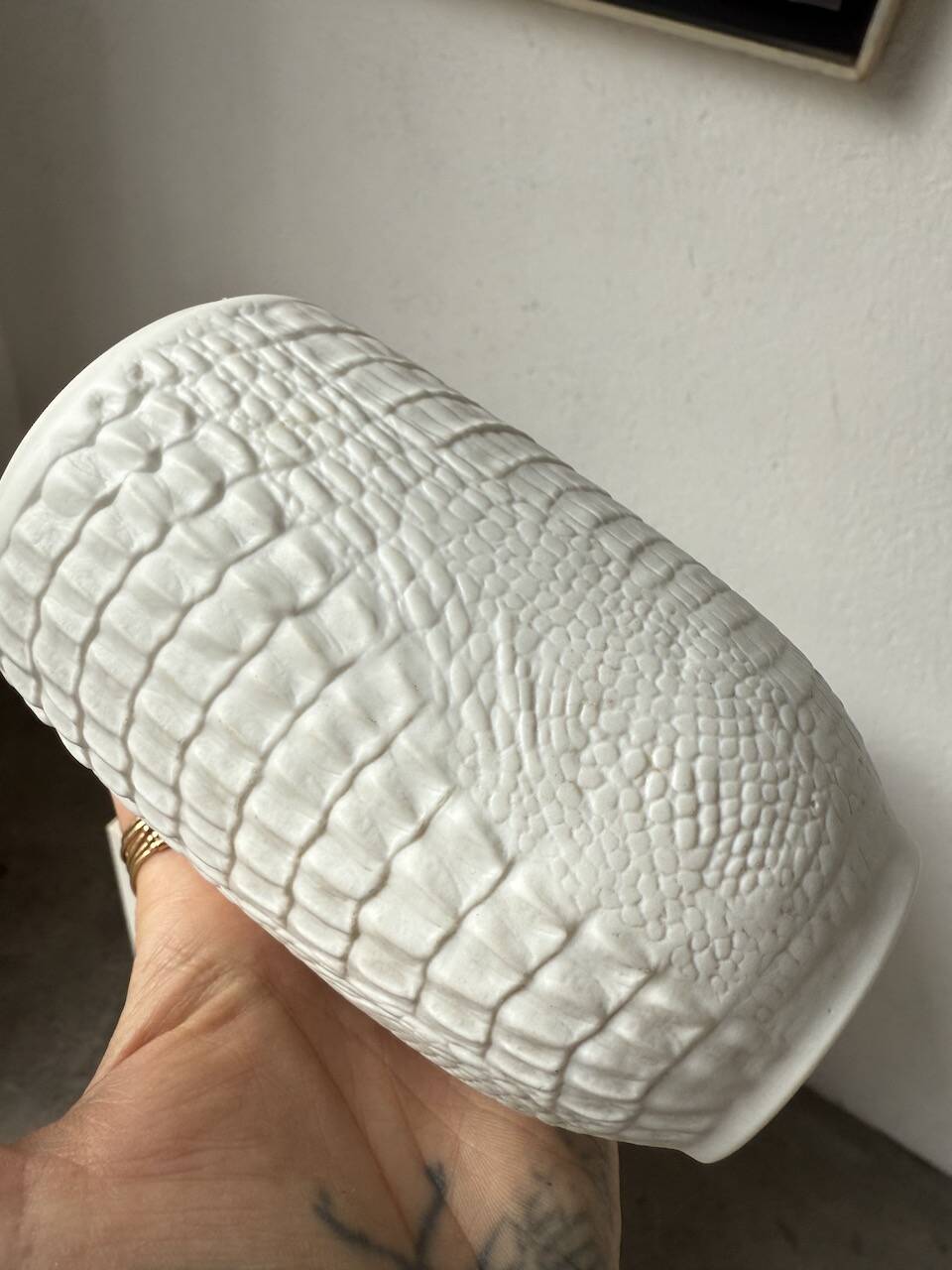 Kaiser porcelain vase python