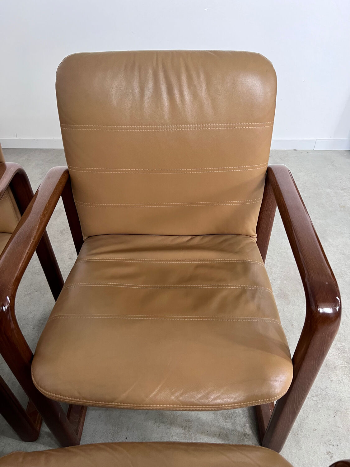 Lot 6 chairs armrests vintage 70s Scandinavian design leather and wood